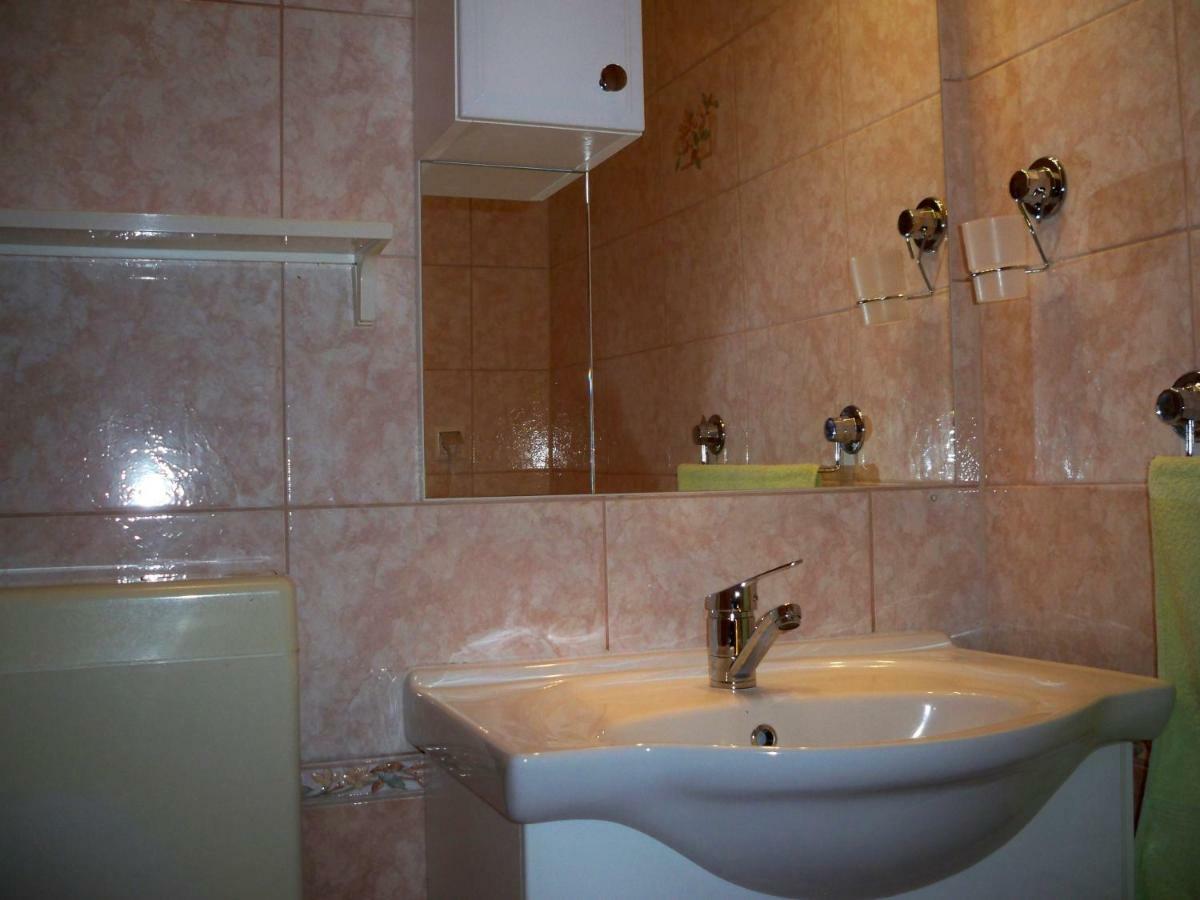 Apartmani Perkovic Baska Voda Ngoại thất bức ảnh